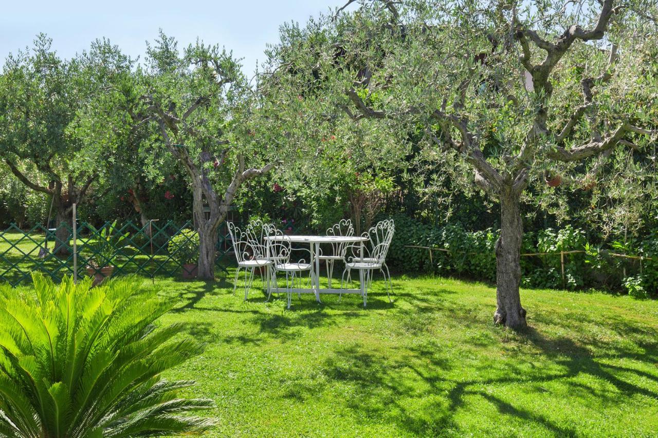 Villa Aurora-Holiday Home Apt 1 Bardolino Exterior photo